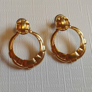 Vintage Door Knocker Earrings Gold Tone